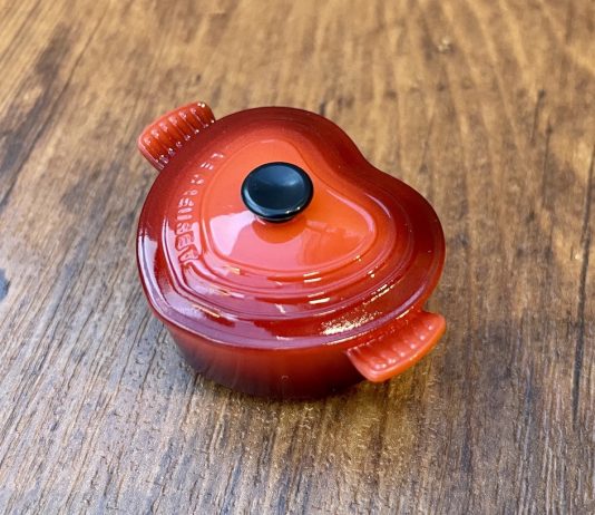 可愛いル・クルーゼ『ミニチュアマグネット』をダイドードリンコ商品を買ってGET! 「ル・クルーゼ」ミニチュアマグネット